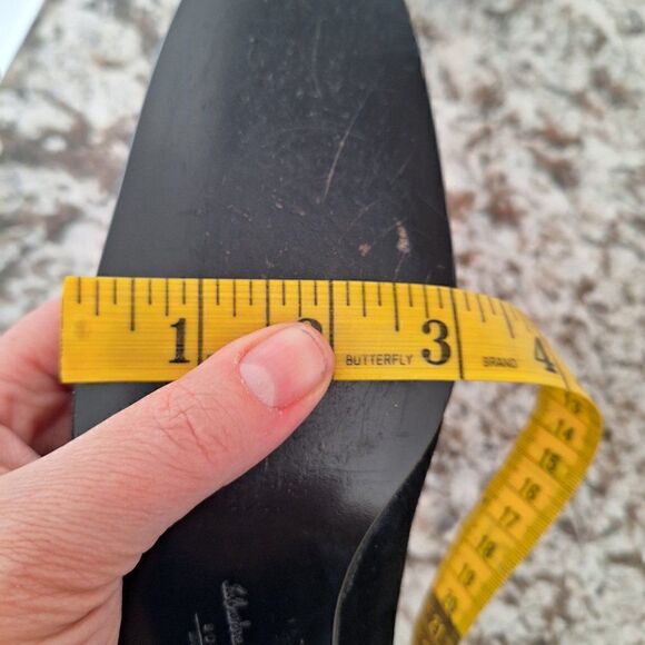 Salvatore Ferragamo Black Suede Criss Cross Ribbon 1" Heels Size 8AAAA Narrow - Picture 7 of 8